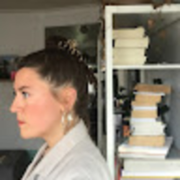 Meet your Posher, Florence - Picture 1 of 1